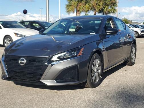 2025 Nissan Altima S FWD