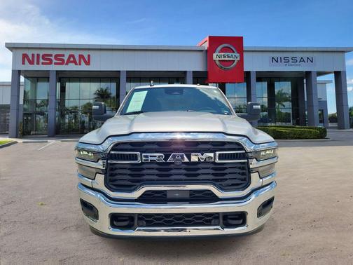 Silver Zynith 2026 RAM 2500 Big Horn Crew Cab 4x4 8' Box