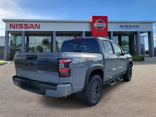 2025 Nissan Frontier PRO-4X