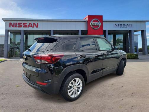 Mosaic Black Metallic 2024 Chevrolet Trailblazer LS