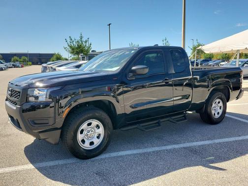 Super Black 2025 Nissan Frontier S