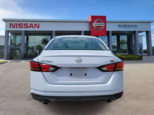 Gray Sky Pearl 2024 Nissan Altima SR FWD