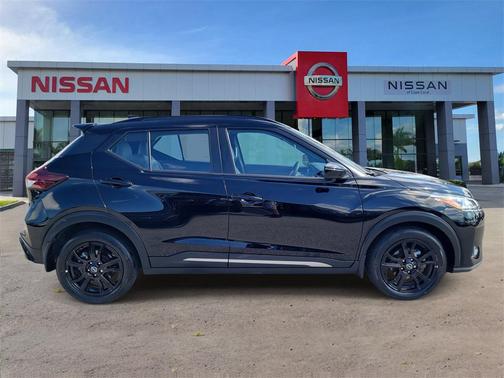 2024 Nissan Kicks SR