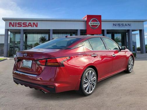 2023 Nissan Altima 2.5 SL