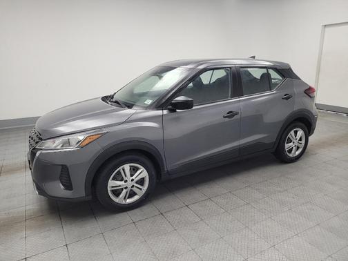 Gun Metallic 2023 Nissan Kicks S Xtronic CVT