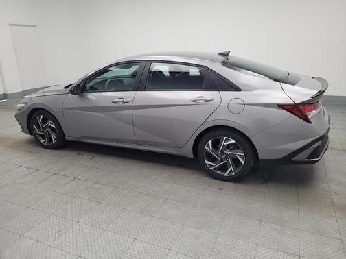 Fluid Metal 2025 Hyundai ELANTRA Sport