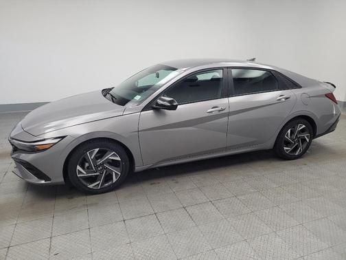 Fluid Metal 2025 Hyundai ELANTRA Sport