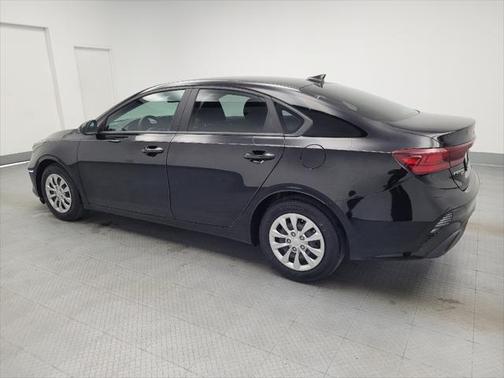2022 Kia Forte FE