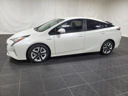 2018 Toyota Prius Four Touring