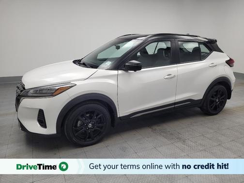 2021 Nissan Kicks SR