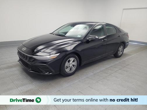 2024 Hyundai ELANTRA SE