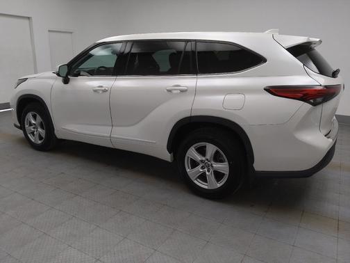 2021 Toyota Highlander LE