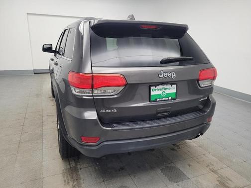 2017 Jeep Grand Cherokee Laredo