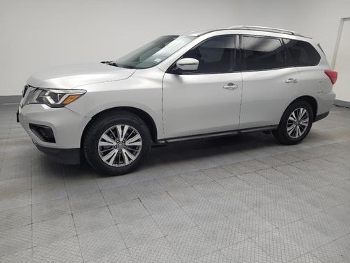 2019 Nissan Pathfinder SV