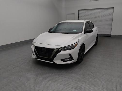White 2022 Nissan Sentra SR