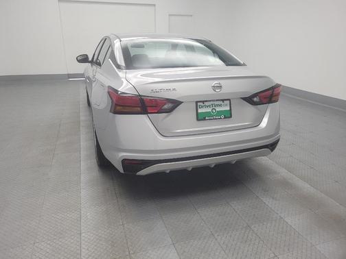 2022 Nissan Altima S FWD