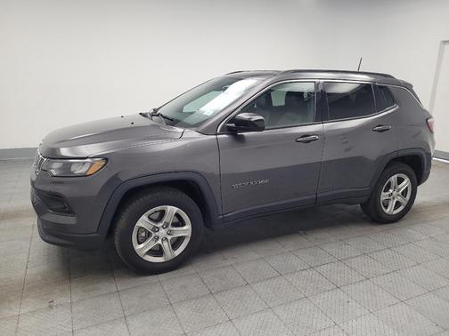 Baltic Gray Metallic Clearcoat 2024 Jeep Compass Latitude