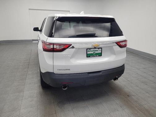 Summit White 2021 Chevrolet Traverse LS