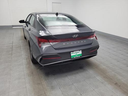 Ecotronic Gray 2025 Hyundai ELANTRA SE