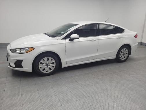 2019 Ford Fusion S