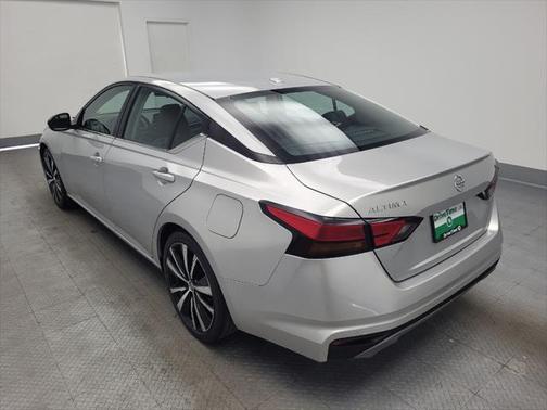 2022 Nissan Altima SR FWD
