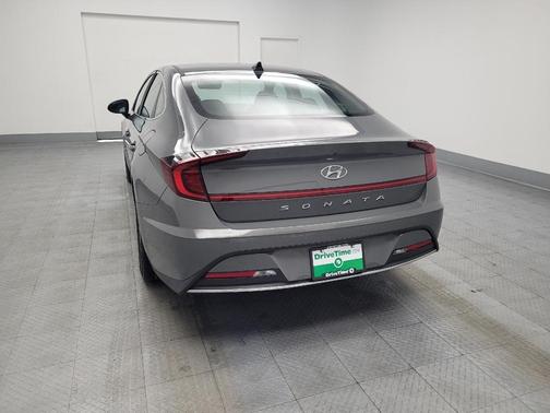 2022 Hyundai SONATA SE