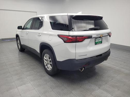 Summit White 2022 Chevrolet Traverse LS