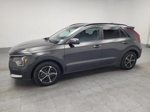 Gray 2025 Kia Niro LX