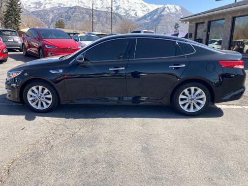 Photo 3 of 32 of 2018 Kia Optima EX