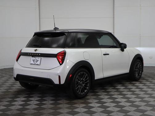 2025 MINI Hardtop Cooper