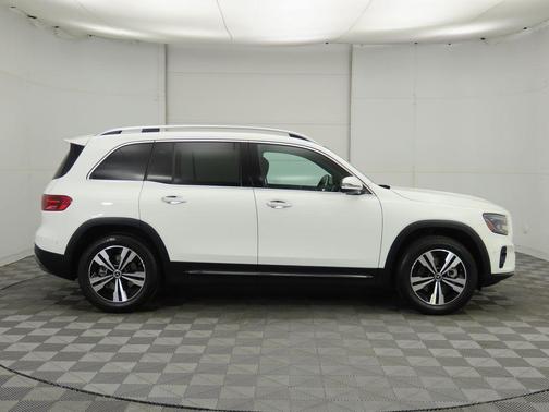 2024 Mercedes-Benz GLB 250 4MATIC