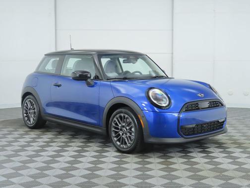 2025 MINI Hardtop Cooper