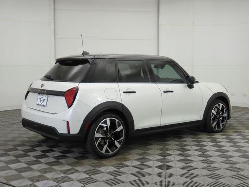 2026 MINI Hardtop Cooper
