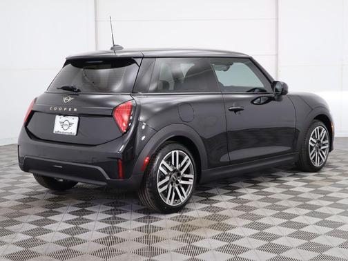 2025 MINI Hardtop Cooper