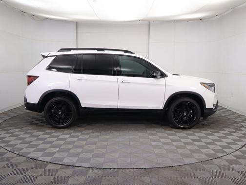 2024 Honda Passport AWD Black