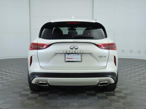 2021 INFINITI QX50 LUXE