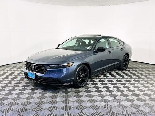 Meteorite Gray Metallic 2025 Honda Accord