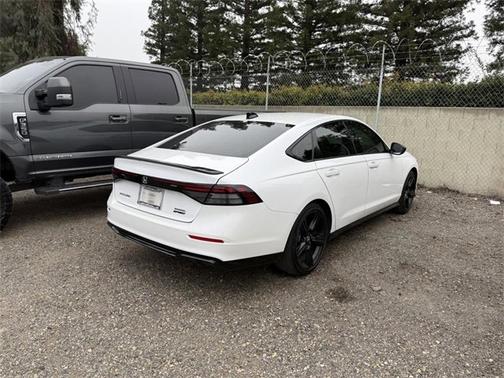 2025 Honda Accord Hybrid 