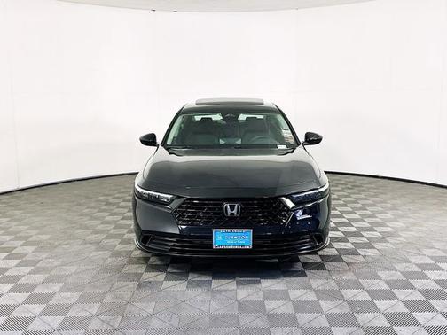 Crystal Black Pearl 2024 Honda Accord