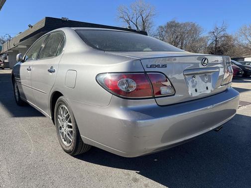 2004 Lexus ES 330 Base