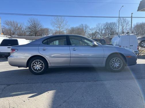 2004 Lexus ES 330 Base