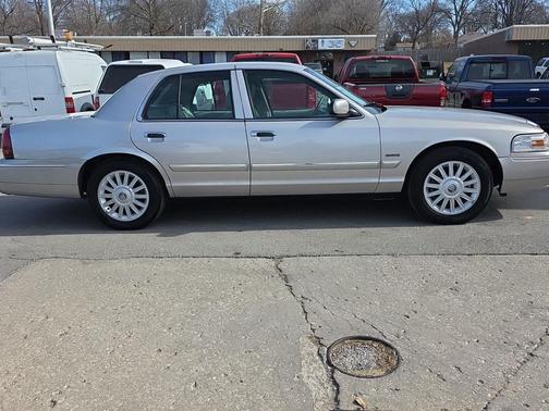 2011 Mercury Grand Marquis LS