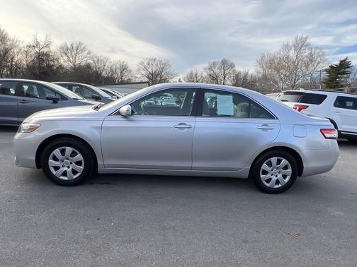 2010 Toyota Camry LE