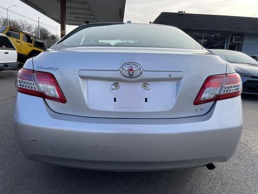 2010 Toyota Camry LE