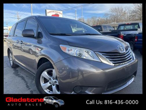 2015 Toyota Sienna LE