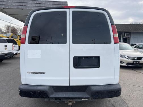 2015 Chevrolet Express 3500 LS
