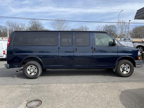 2008 Chevrolet Express 3500 Base