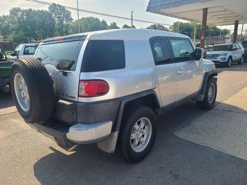 2007 Toyota FJ Cruiser Base