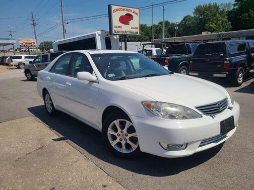 2005 Toyota Camry XLE V6