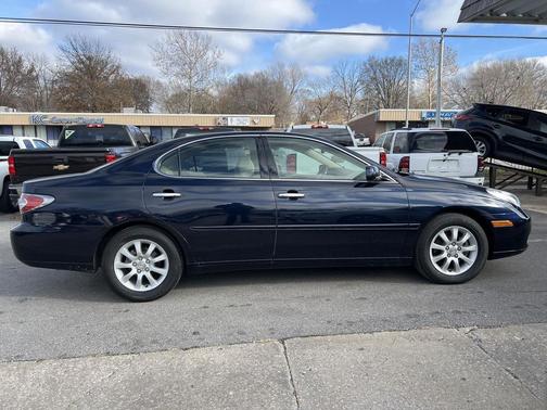 2004 Lexus ES 330 Base